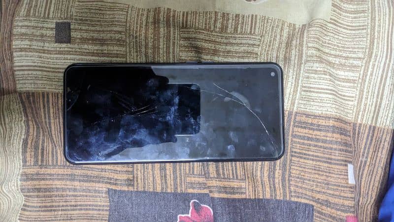 OnePlua in good condition 4