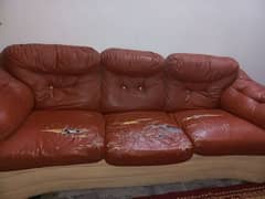 5 seater sofa set available 0