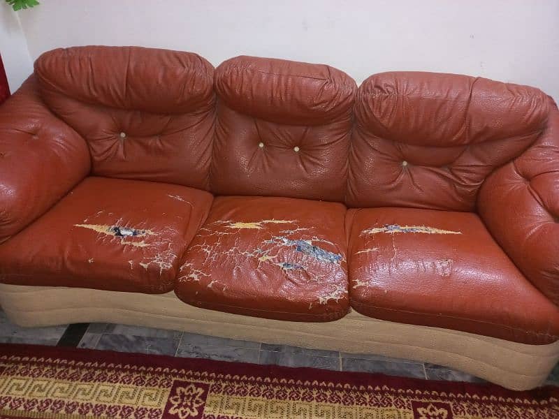 5 seater sofa set available 1
