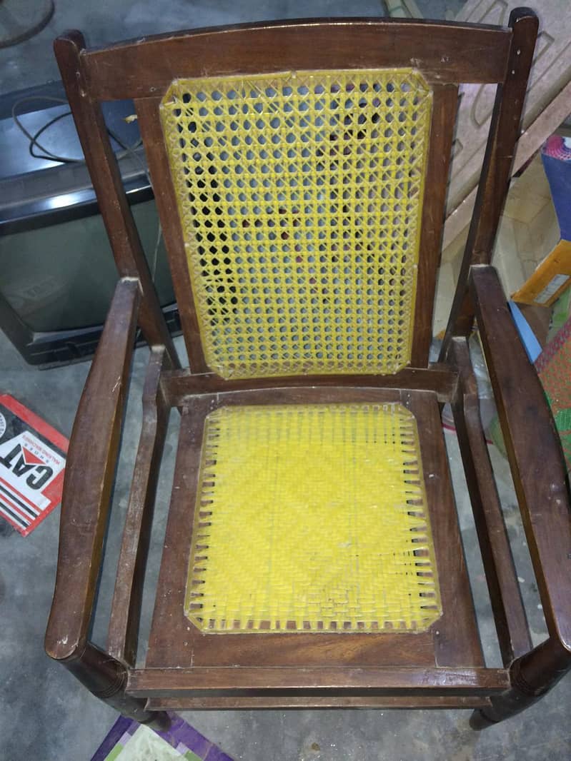 High Quality Wooden Chairs for sale at reasonable price 0