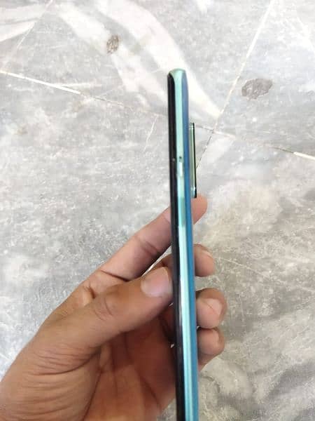 OnePlus 8pro 8gb ram 128gb memory condition 9 by10 1