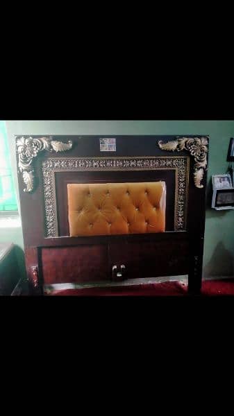 bed with dressing for sale h 3