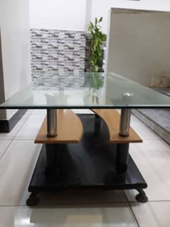 this is dining table for sale