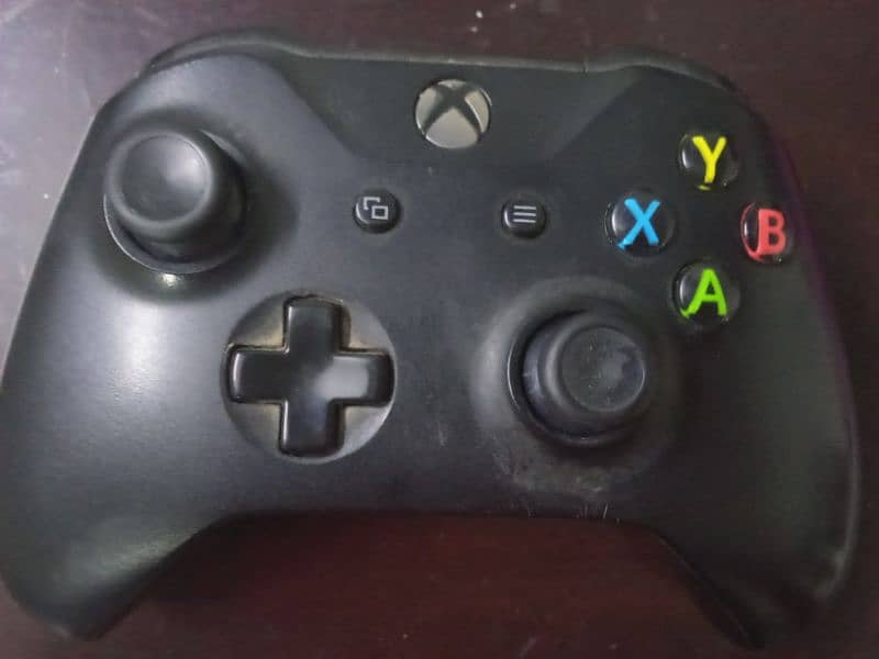 Xbox one controller 10/10 condition 1