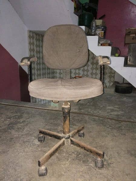 Office chair for sale only 1 chair 0