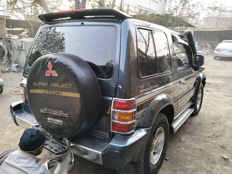 Pajero 3 door 2