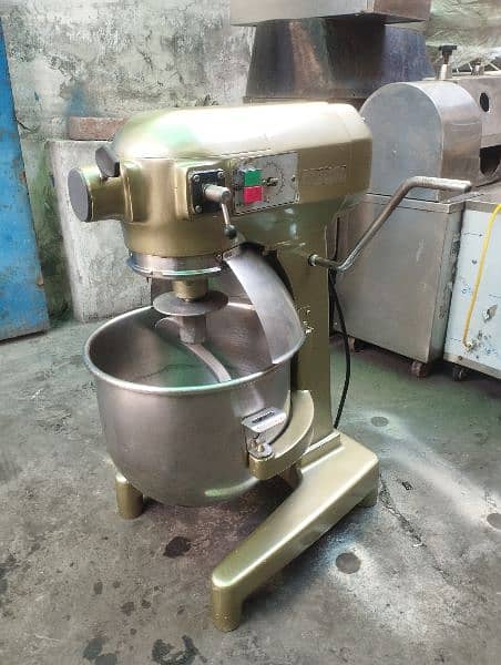 5 kg capacity dough machine 220 voltage three speed imported 2