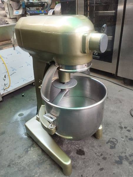 5 kg capacity dough machine 220 voltage three speed imported 6