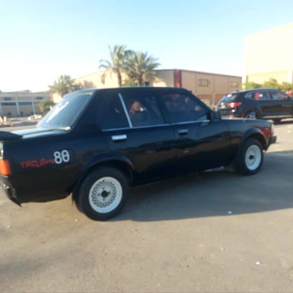 Toyota Corolla Gl 82  Read full ads 8