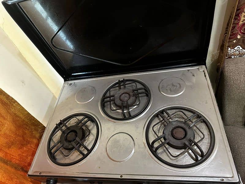 Cooking range with 3 stoves, Good condition 3