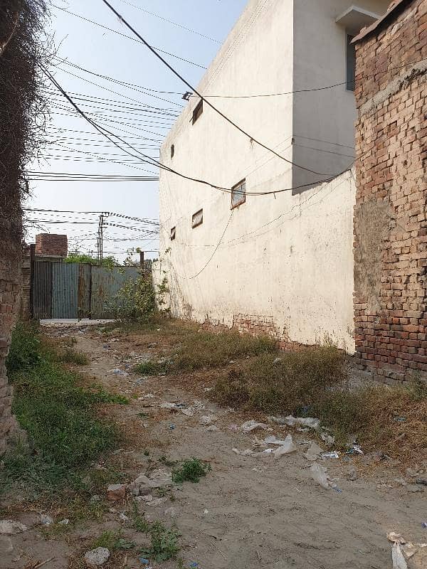 21 Marla Plot Available For Urgent Sell In Daroghawala 3