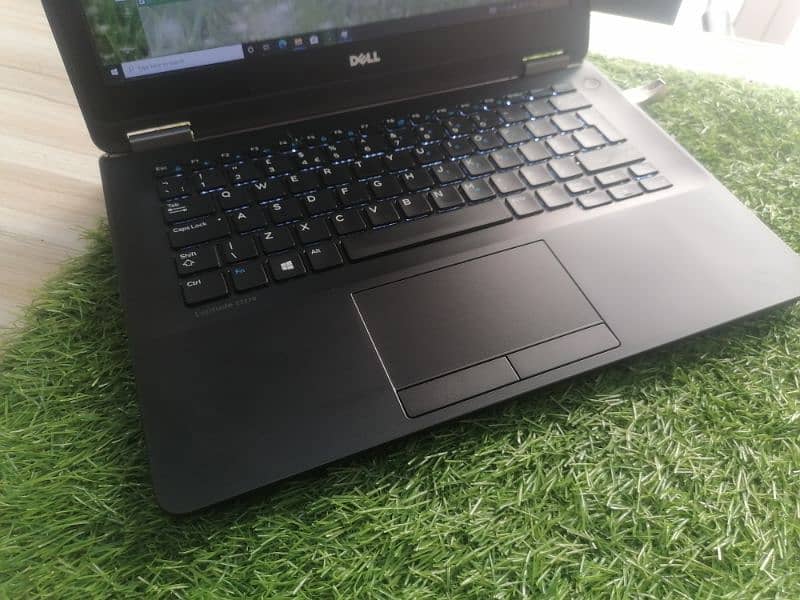 Dell 7270 i7 6th gen with Ddr4 RAM 13