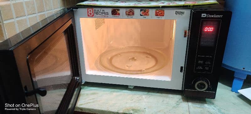 microwave oven and grill 1