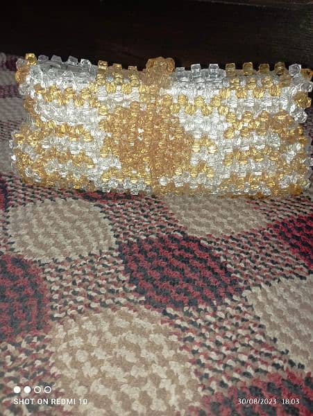 beads purse 1