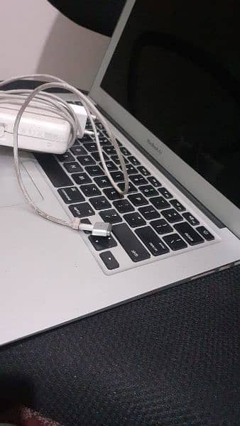 MacBook Air 13-inch 3