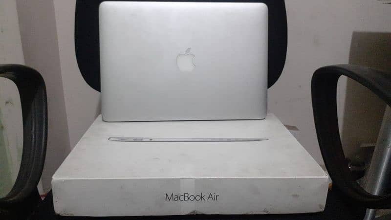 MacBook Air 13-inch 7
