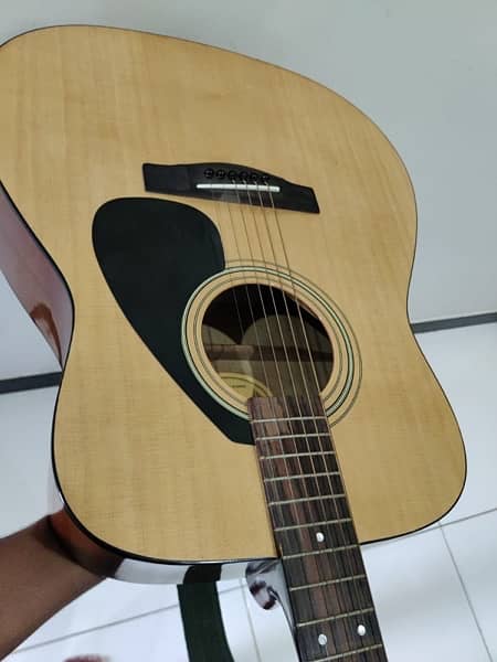 Guitar YAMAHA F310 4