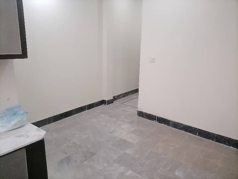 Prime Location 2 Marla Upper Portion Situated In Gulberg For Rent 10