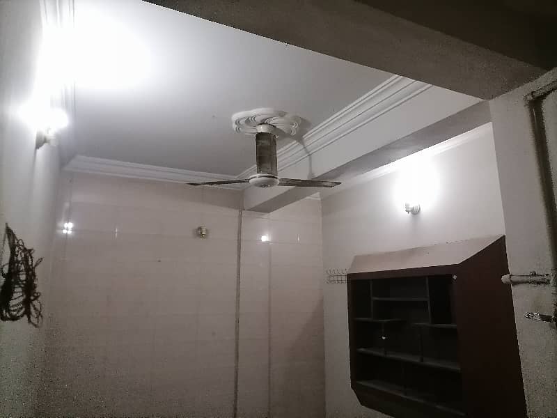 Prime Location 100 Square Feet Room For Rent In Sunehri Masjid Road Sunehri Masjid Road 1