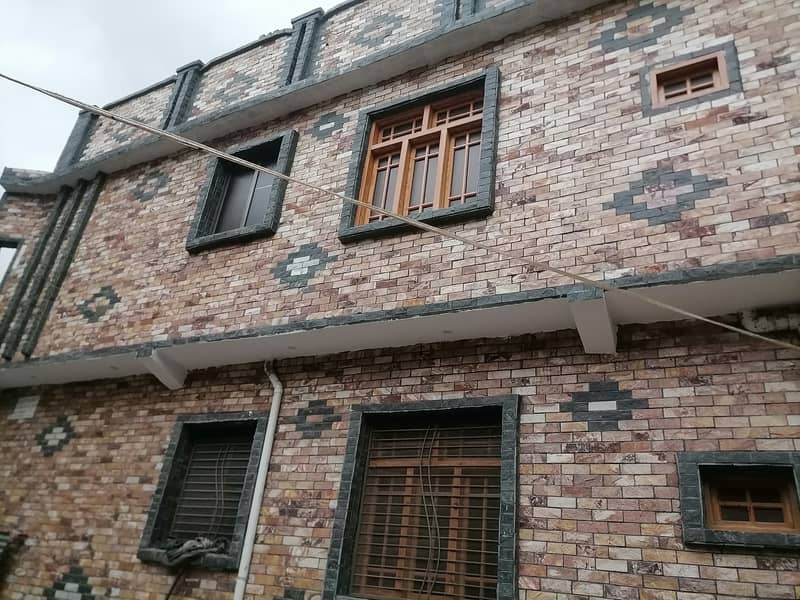 3.5 Marla House Available For Sale In Gulberg 3