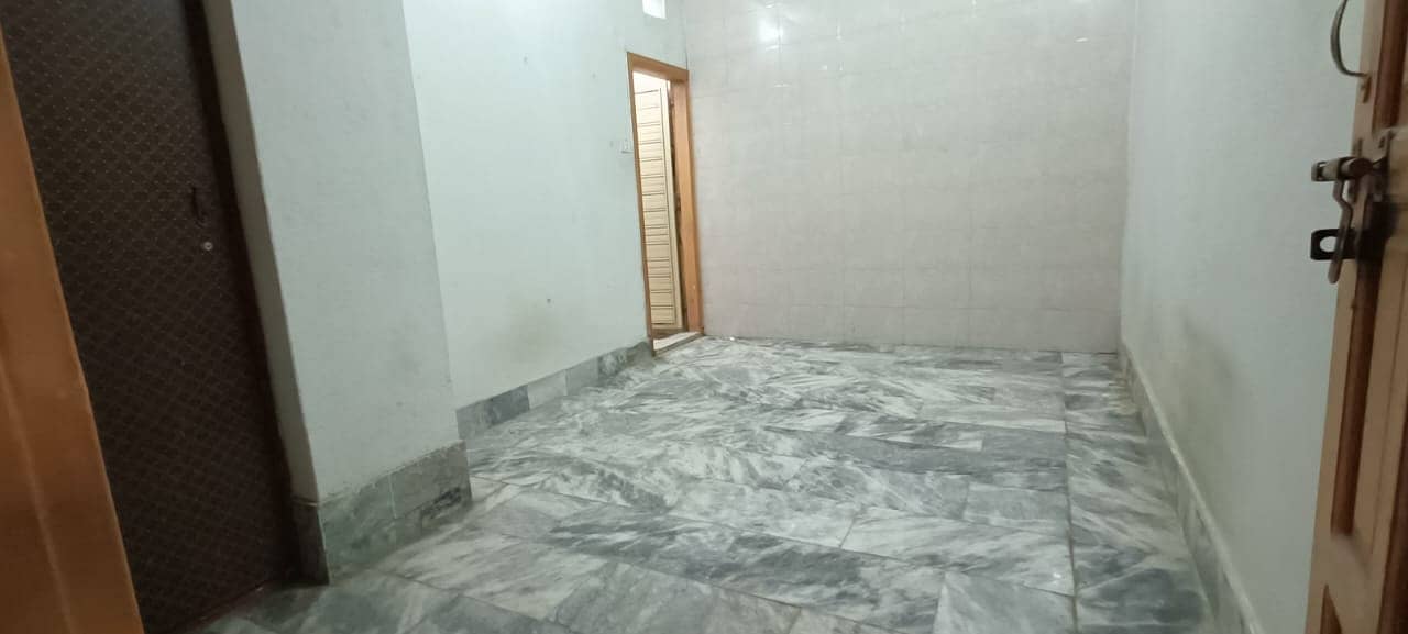 120 Square Feet Room In Sunehri Masjid Road Of Sunehri Masjid Road Is Available For rent 6