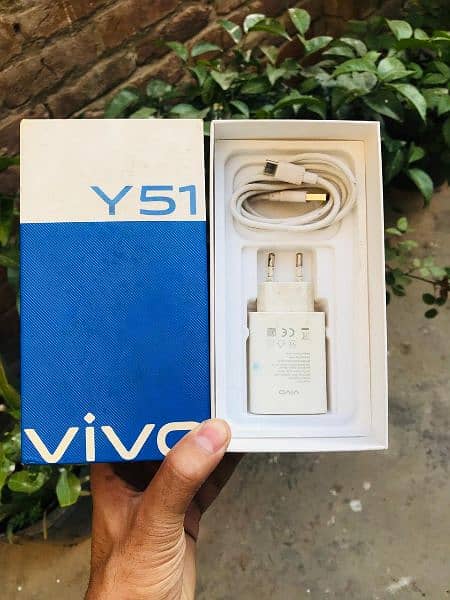 vivo y51 4+128 full box charger condition 10/10 03214084668 8