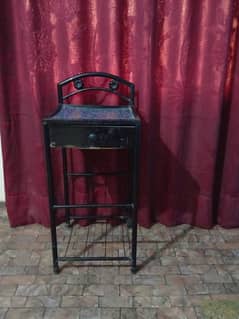 ROD IRON SIDE TABLE