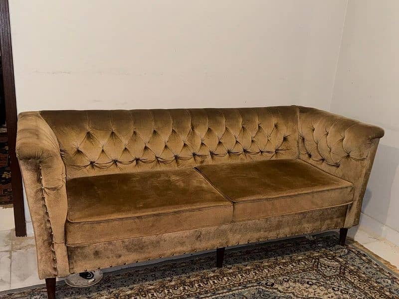3 seater and 1 seater sofa available in good condition 7
