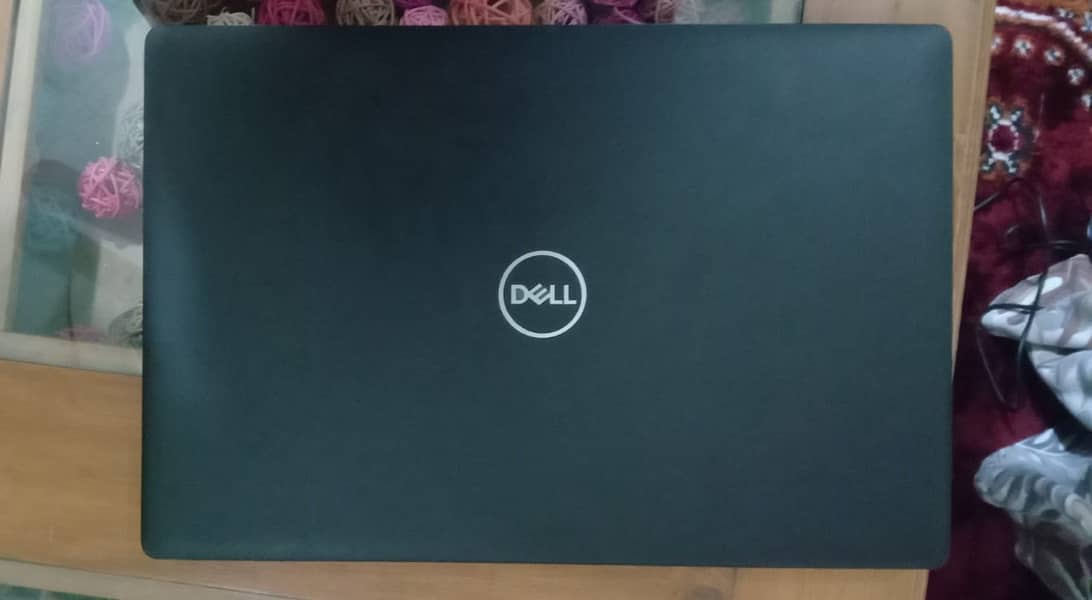 Dell Latitude 5400 ( with free bag ) 1