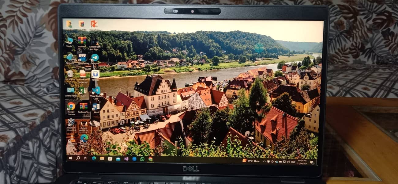 Dell Latitude 5400 ( with free bag ) 3