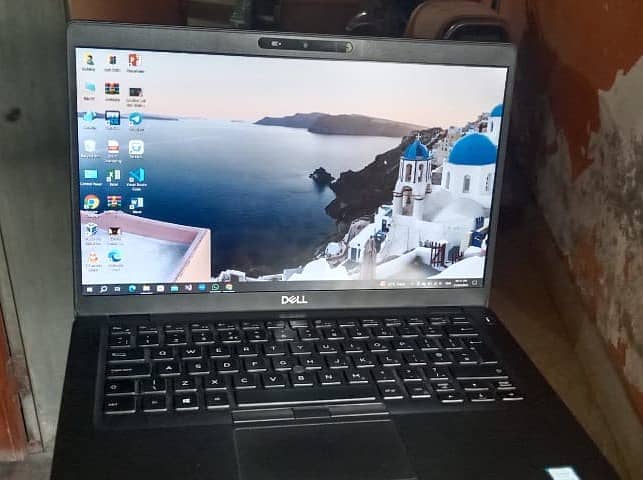 Dell Latitude 5400 ( with free bag ) 0