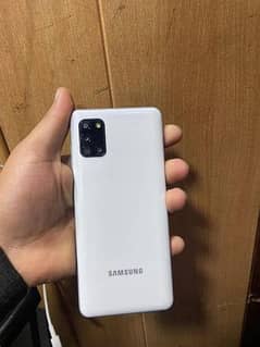Samsung Galaxy A31 0