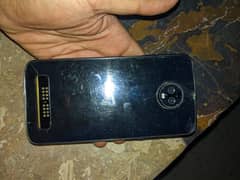 Motorola Z3. (4-64). Gaming phone. good battery timing. no fault 0