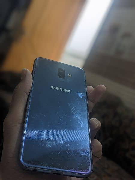 Samsung J6+ Dual sim . 4-64gb. blue colr . Phone in working . No fault 0