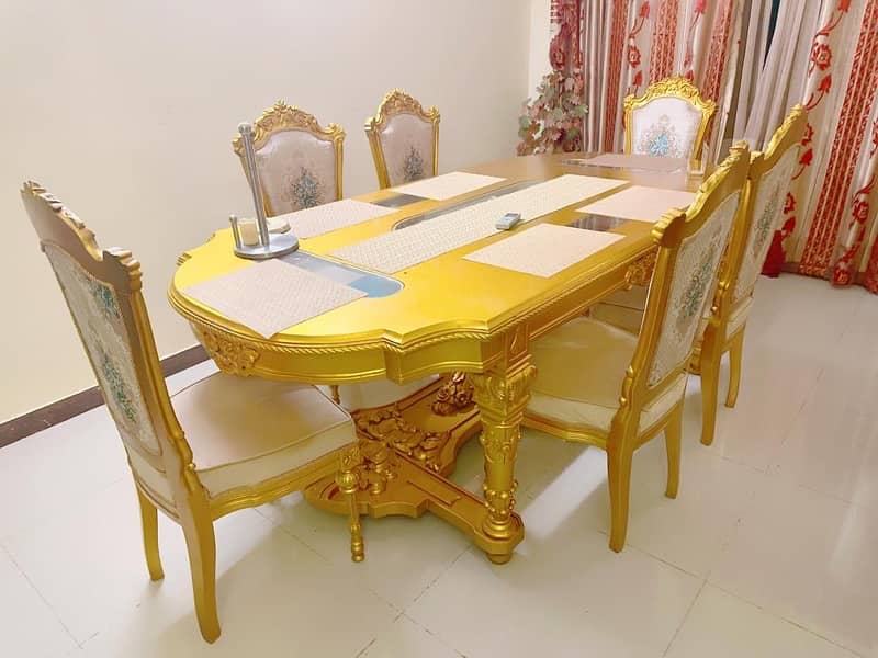 DINING TABLE 3