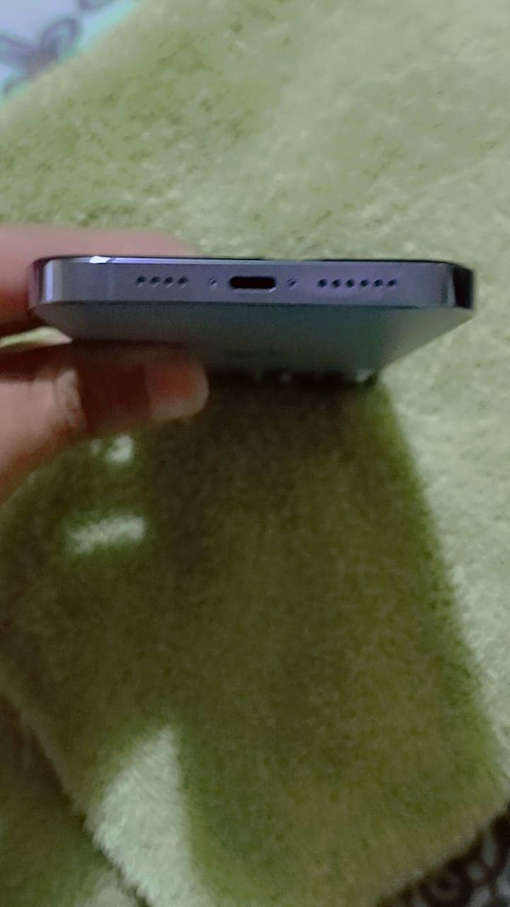 Iphone 13 pro Max 1