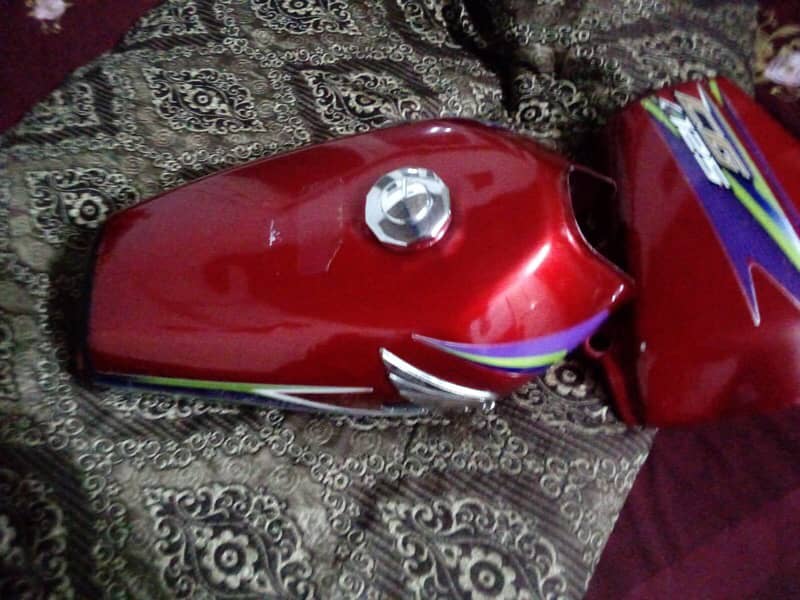 Salam to all  guys 125 orgnl fuel tank set for sale 4