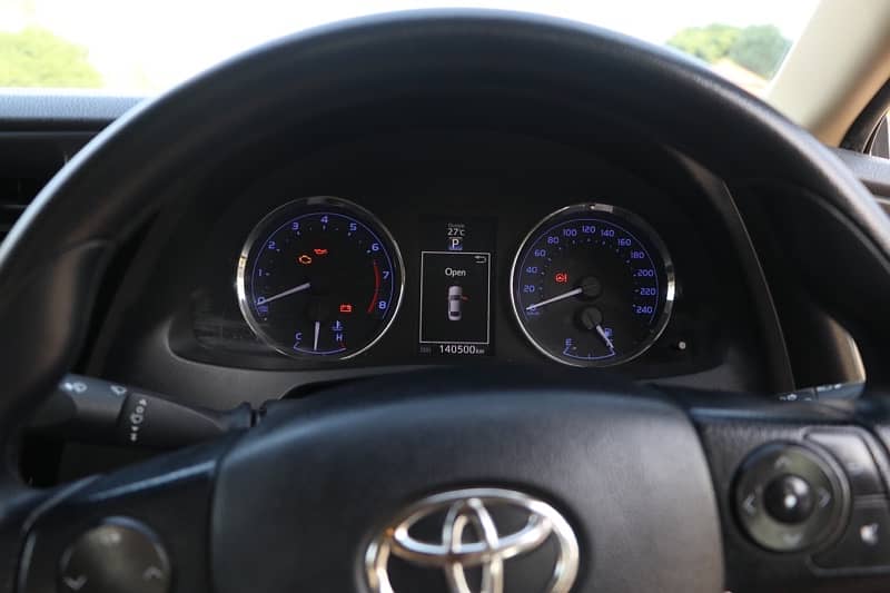 Toyota Corolla Altis 1.6 15