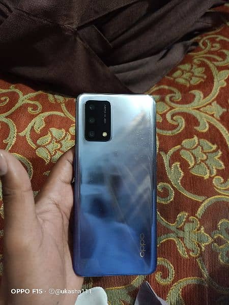 oppo f19 one hand used with box & charger 1