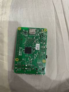 RespberryPi 3 model v1.2 with cover and memory card