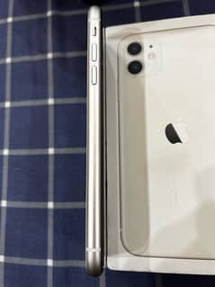 iphone 11  128 GB (PTA approved )
