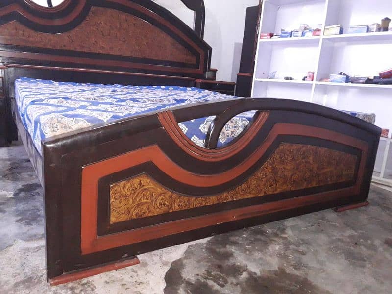 double bed with mattress show case and dressing 1