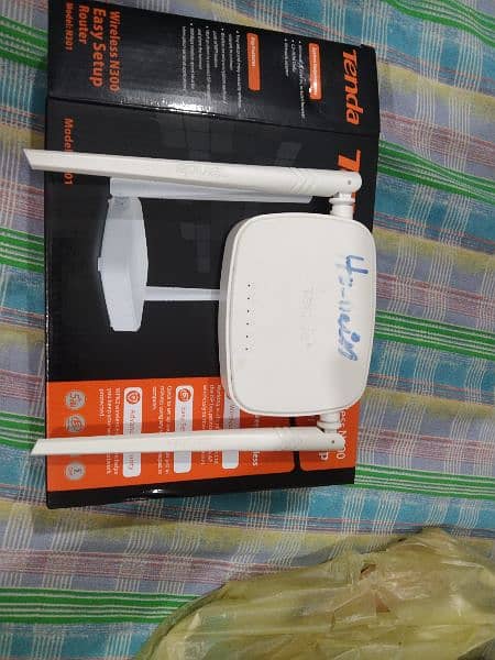 Tenda N301 wifi router 1