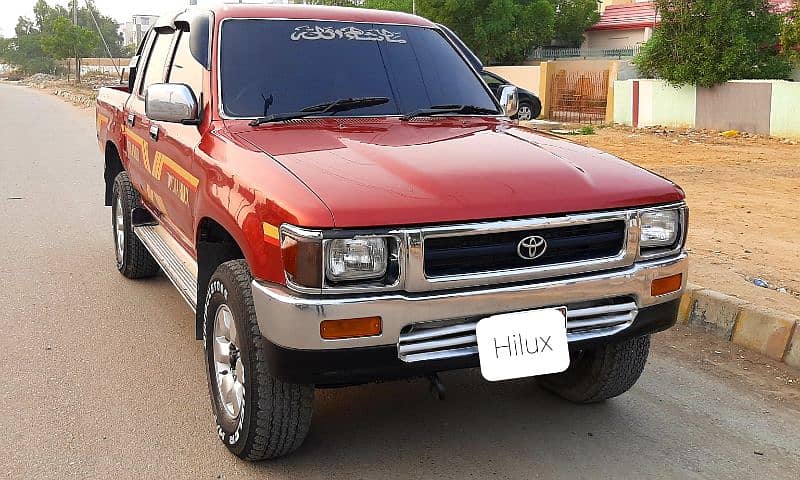 Toyota Hilux SSR 1