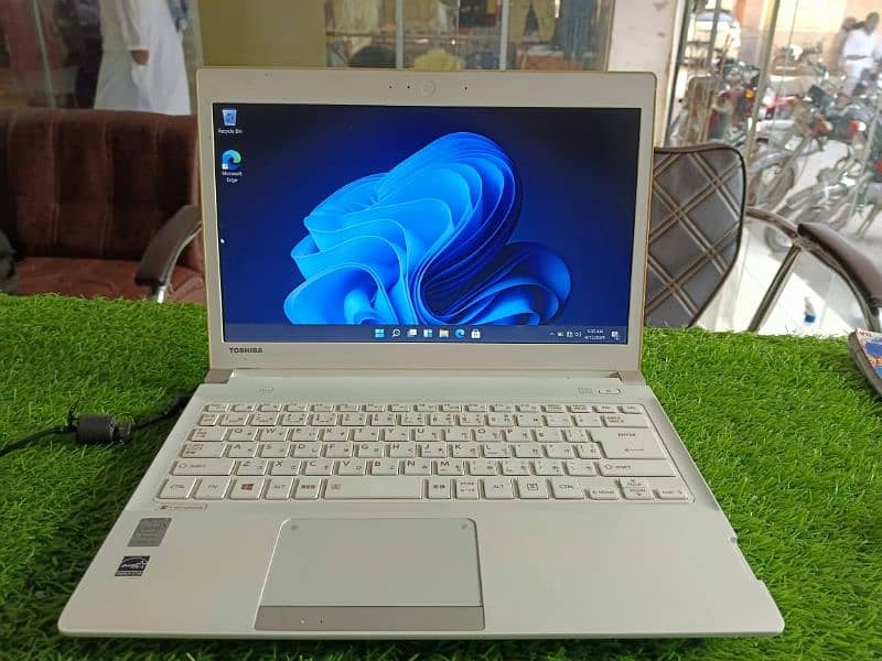 Toshiba Core i5 4th Gen Laptop, Best Laptop, Best laptop for students 5