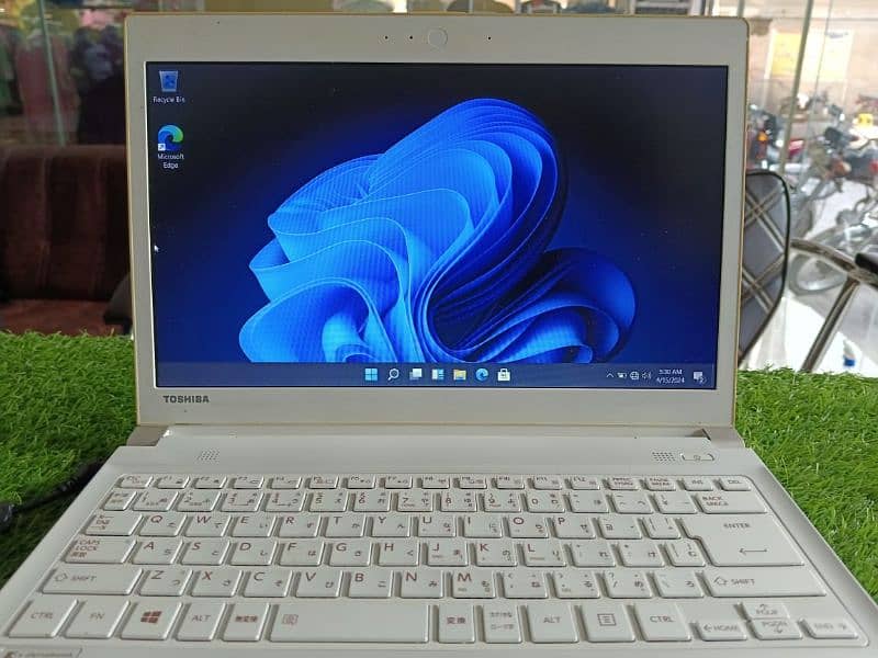 Toshiba Core i5 4th Gen Laptop, Best Laptop, Best laptop for students 6