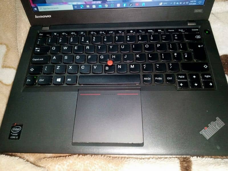 Thinkpad Lenovo laptop in good condition 3