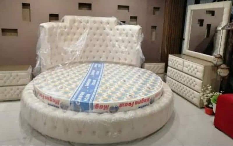 roundbeds-smartbeds-sofaset-bedset-beds-sofa-brassbeds-sofa 1