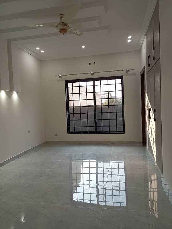 Bahria Town, Phase 8, Double Storey House With 5 Beds With Attached Baths On Investor Rate 16