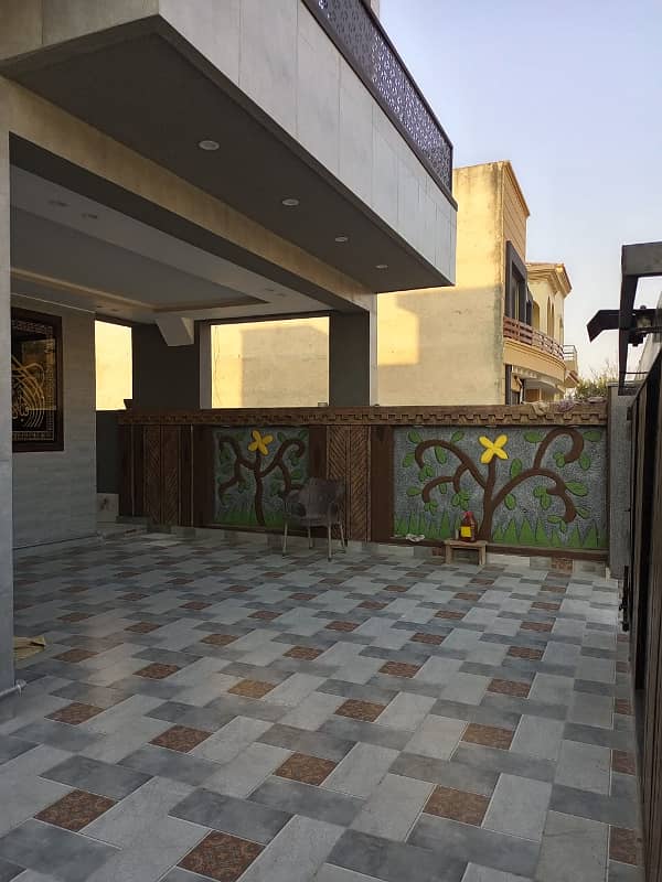 Bahria Town, Phase 8, Double Storey House With 5 Beds With Attached Baths On Investor Rate 30